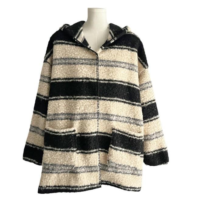 Xin Xing Little Witch Cape Coat for Women - Age-Reducing Gentle Style Wool Outerwear, 2024 Winter