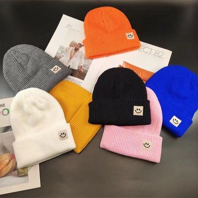 Ins σκούφος από μαλλί με ετικέτα smiley, μοντέρνος και ευέλικτος ζεστός σκούφος για ζευγάρια, πλεκτός σκούφος κορεατικού στυλ