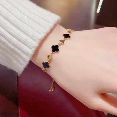 Vierblättriges Kleeblatt Armband: Japanischer & Koreanischer Stil, Schickes & Trendiges Accessoire