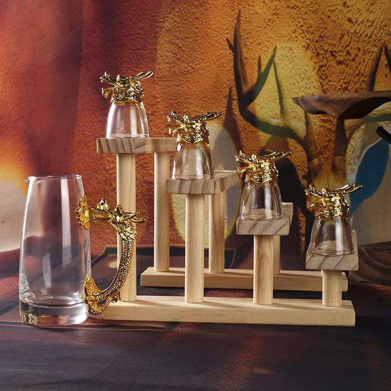 Twelve Zodiac Lead-Free Crystal Baijiu Cup Set