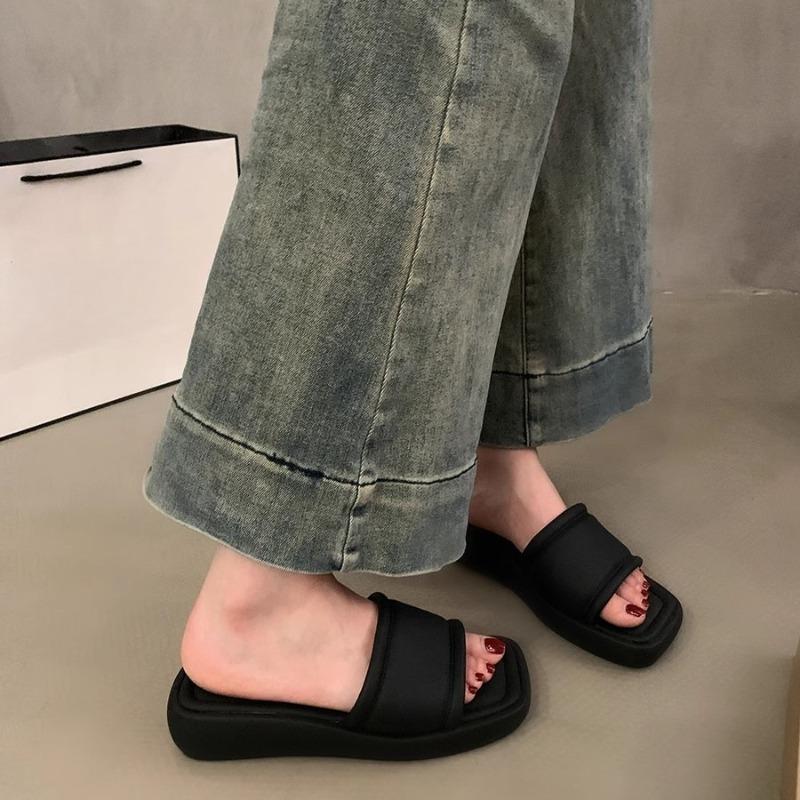 Fashion Fashion Platform Flat Slippers for Women in Summer New Square Toe Open Toe Soft Sole Non-slip Wear-resistant Flat Shoes