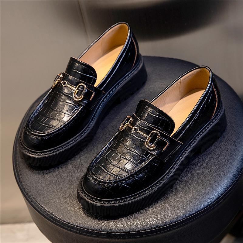 

Интернет знаменитости обувь натуральная кожа женская обувь весна 2025 новый толстый каблук мода повседневная одиночные туфли детская платформа спортивная маленькая кожа 35 чёрный