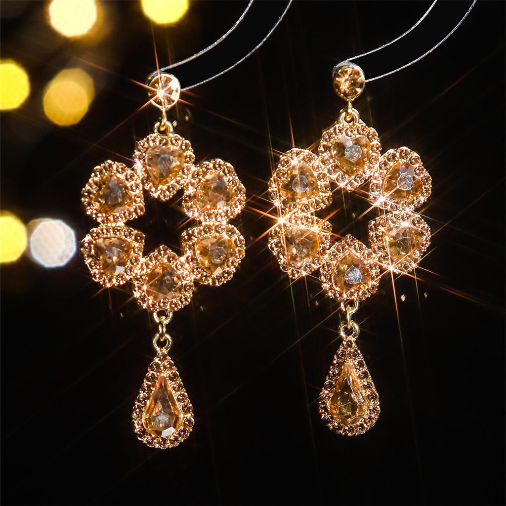 Luksusowy temperament Kolorowe długie kolczyki kryształowe Seks przesadzone kolczyki słodkie kobiece kolczyki