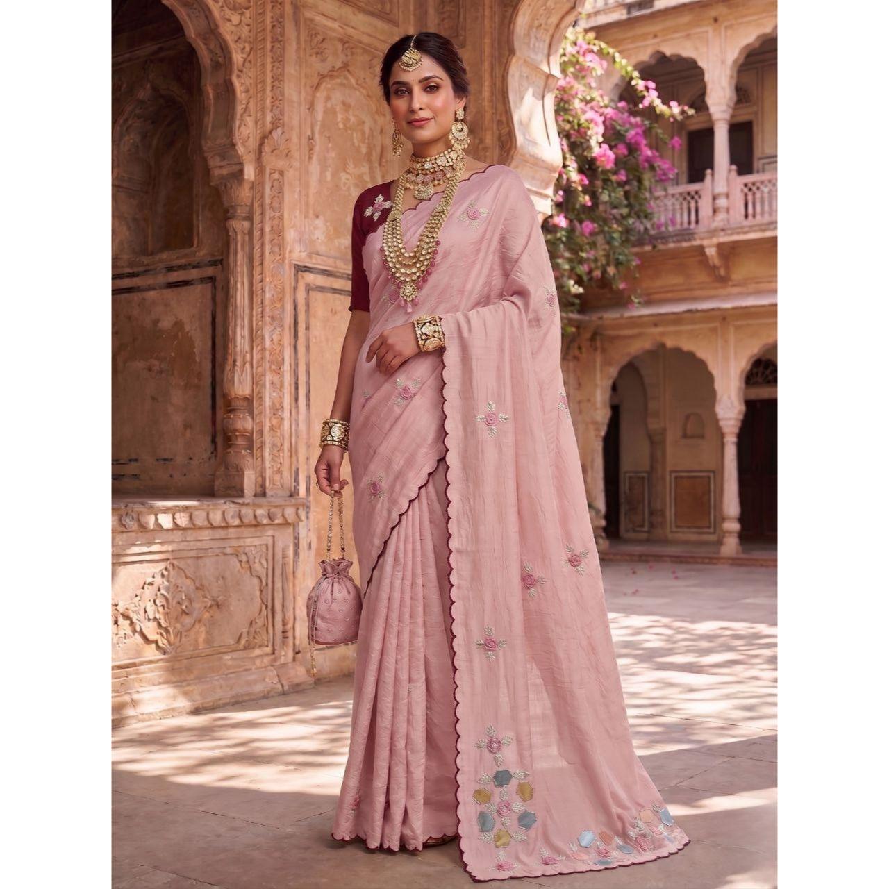 Top Trending – Exclusive Tana Bana Handwork Saree Collection