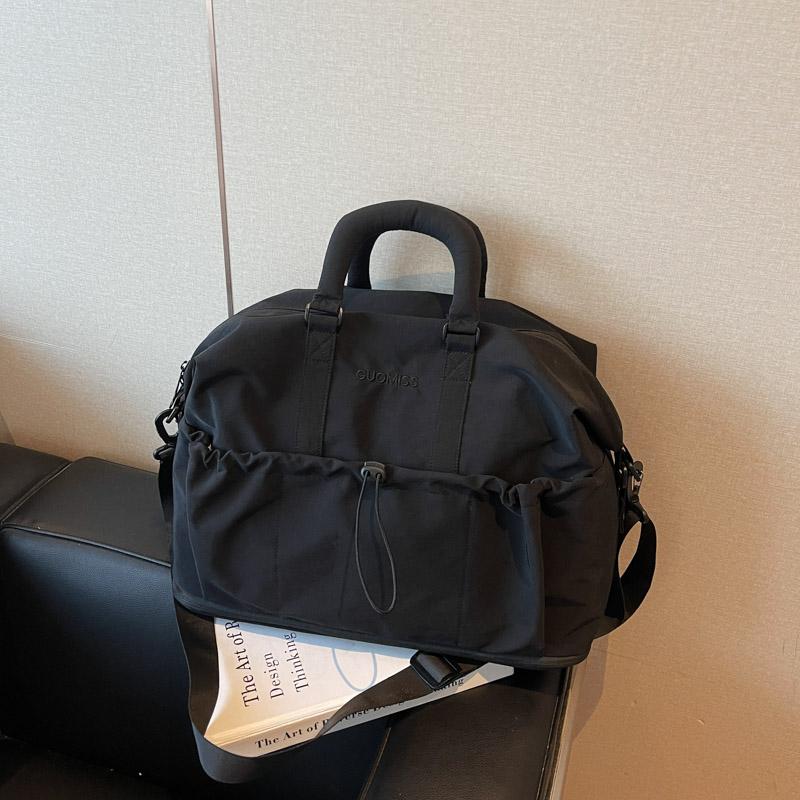 Minimalist Travel Duffel Bag with Front Pocket Large Capacity Weekend Casual Carry On Bag