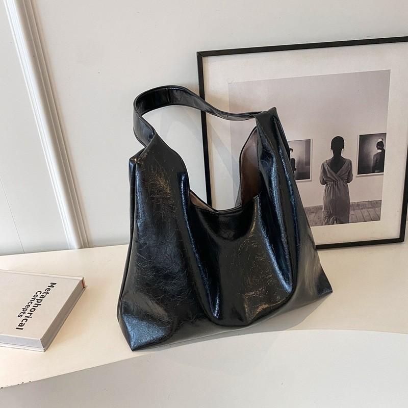 Chic Modern Tote Bag 2023 Winter New Vintage Style Unique Handbag For Women