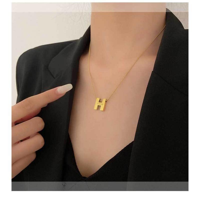 Women H Letter Titanium Steel Clavicle Sweater Necklace Fashion Daily Jewelry