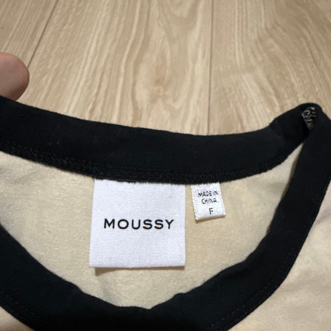 MOUSSY Color Block Long Sleeve T-Shirt