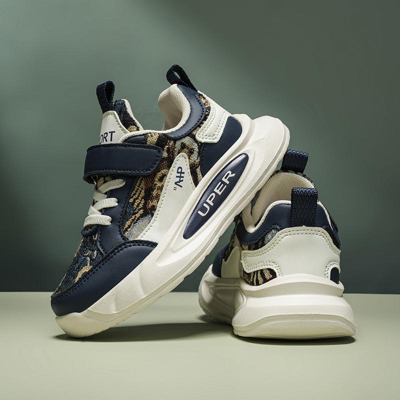 Sneakers Boys Shoes 2025 Autumn New Boys Board Shoes Middle and Older Children's Students Soft-soled Casual Shoes Running Shoes