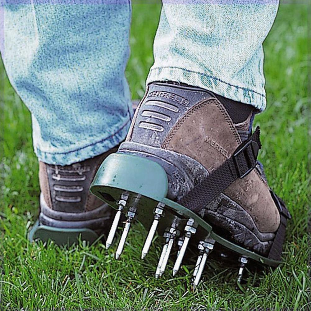 Garden Aerator Sandals for Aerating Lawn Soil Shoes Gardening Walking Aerator Nail Shoes Lawn Aerator Shoes with AdjustableStrap