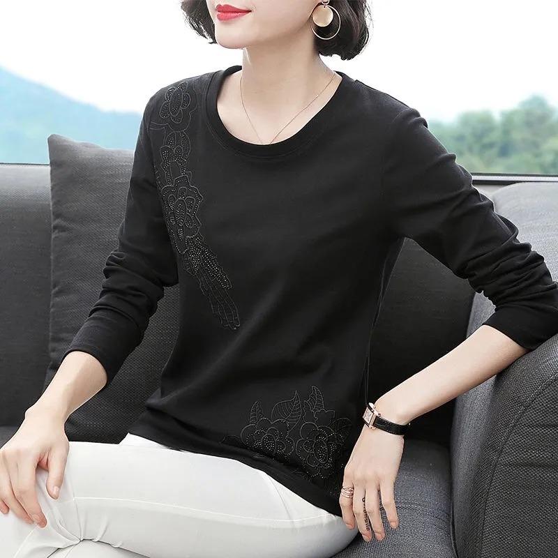 Pure Cotton Bottoming Shirt for Women in Spring and Autumn New Hot Diamond Embroidered Top Loose and Versatile Large Size Long-sleeved T-shirt