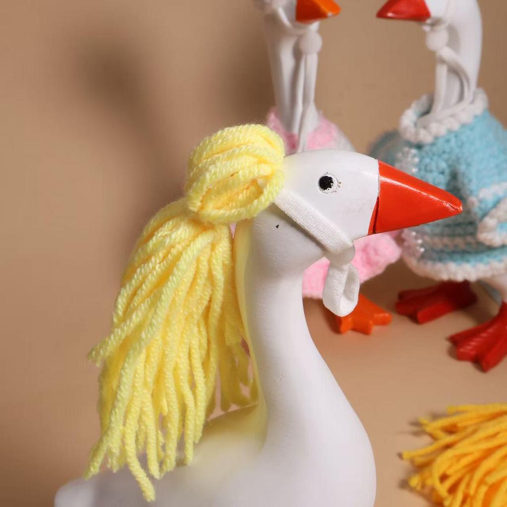 Valentine's Pearl Desktop Goose Set with Mini Knitted Hat & Adjustable Wings Clothing