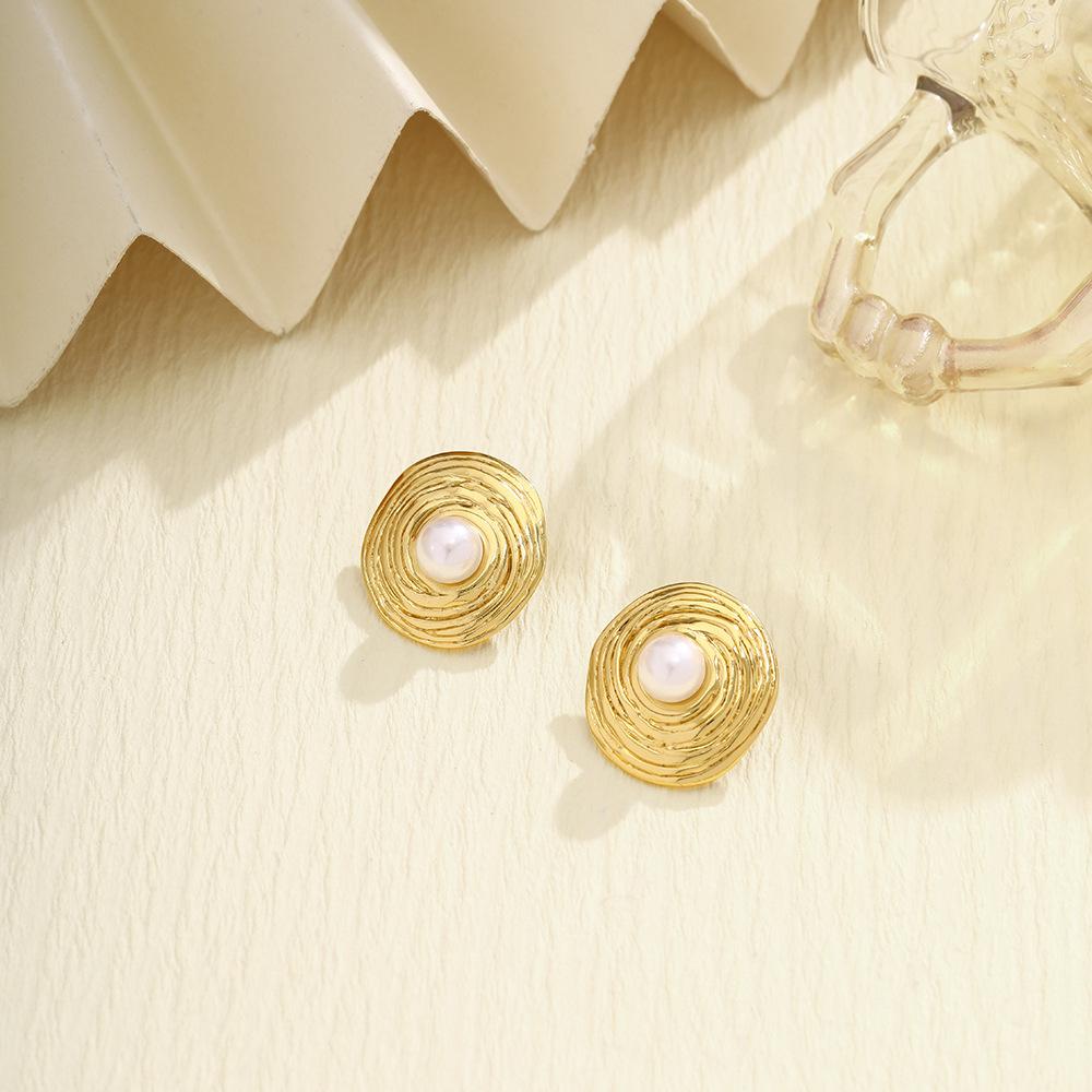 Retro Texture Pearl Earrings Exaggerated Stainless Steel Metal Wind Flower Stud Earrings Temperament Niche Design Earrings