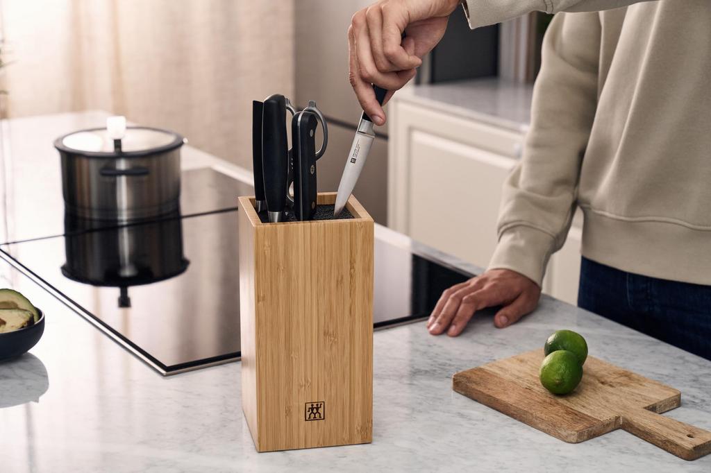 ZWILLING Bristol Knife Block Vertical Knife Stand with Japanese Z1028-185 - Non-Slip Base, Space-Saving Design. [Official Retailer]