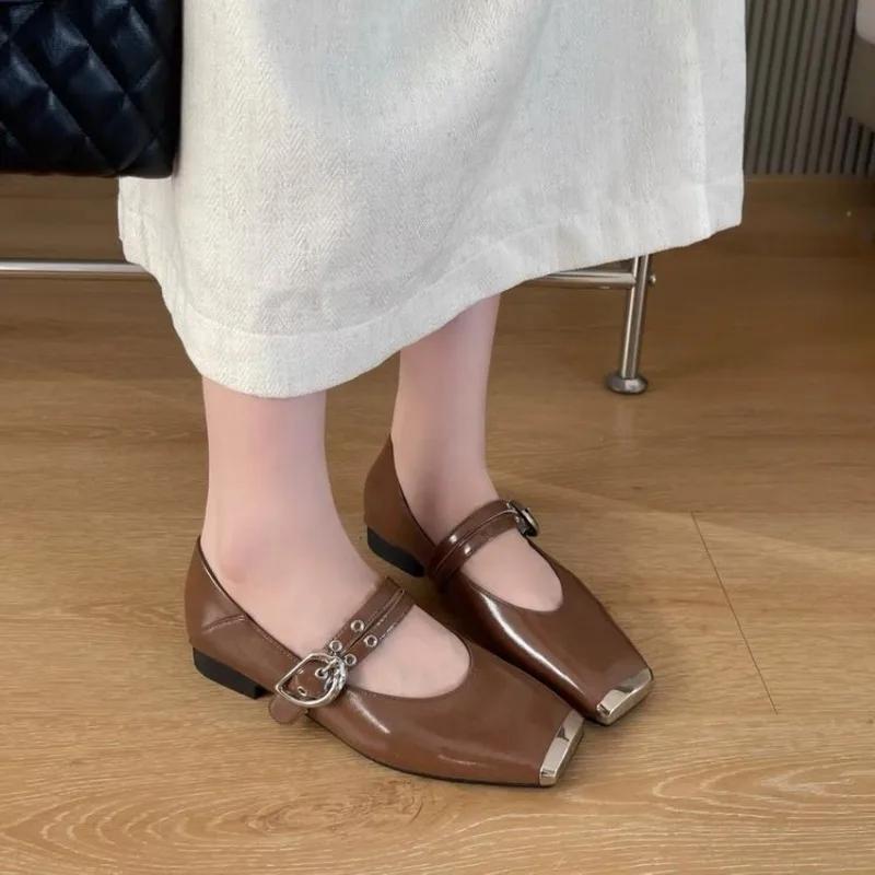 Fashion New Fashion Buckle Belt Flats Woman Luxury Metal Square Toe Leather Shoes Elegance Low Heels Ladies Party Dress Shoes