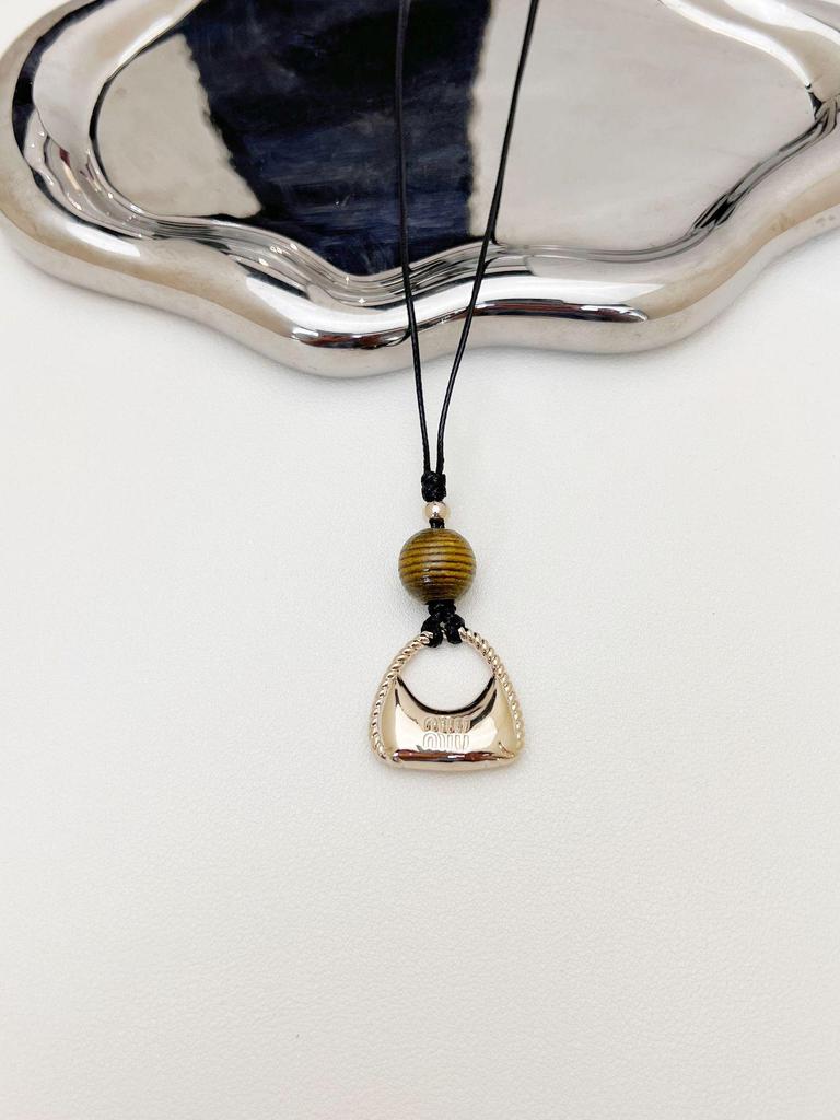 High-End Black Leather Cord Pendant Necklace – Versatile, Light Luxury Style