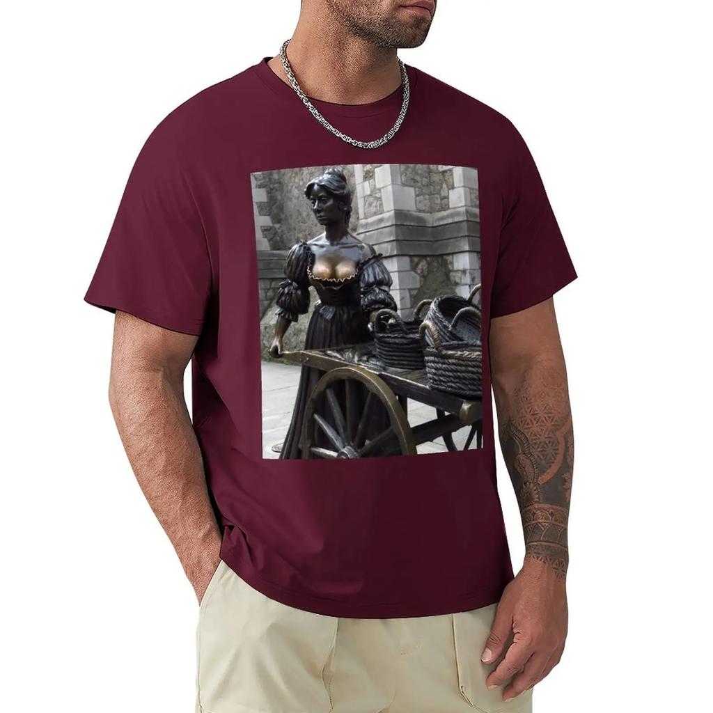 Molly Malone Statue, Suffolk Street, Dublin T-shirt Aesthetic Clothing Oversized Funnys Mens Plain T Shirts