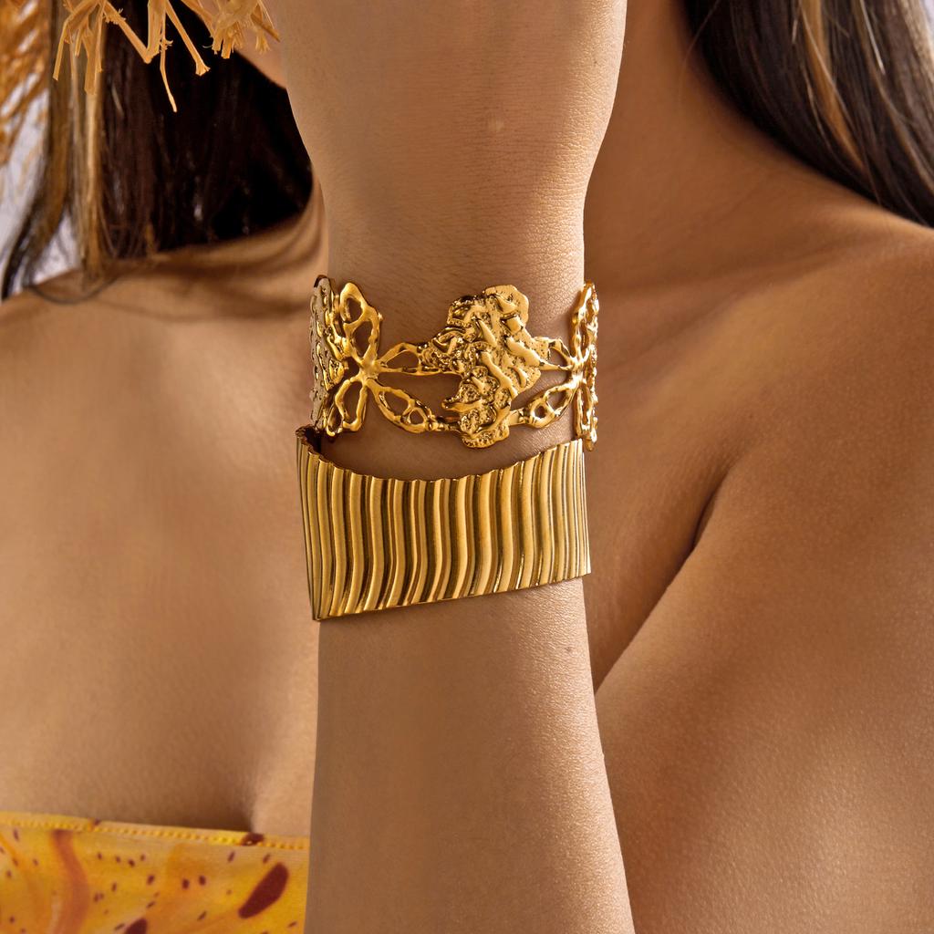Bold Vintage Wide Geometric Striped Stainless Steel Cuff Bangle for Women Sculptural Wavy Butterfly Bracelet Aesthetic Jewelry