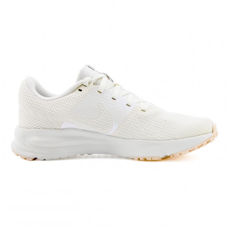 Nike הפעל את Defy