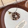 Retro Style Flower Design Pendant Necklace with Animal Print Accent for Women Fashion Accessory Neckchain