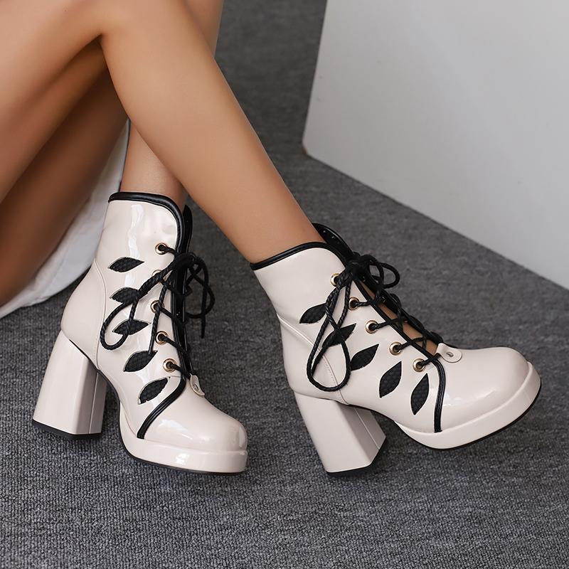 Glänzendes Lackleder Splicing Mesh Runde Zehenpartie Plateau Super Dicker Absatz Bonbonfarbene Kurze Stiefel Atmungsaktives Innenmaterial Schnürstiefel