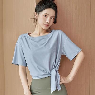 T-shirt da corsa da donna traspirante ad asciugatura rapida con orlo spaccato top sportivo sottile