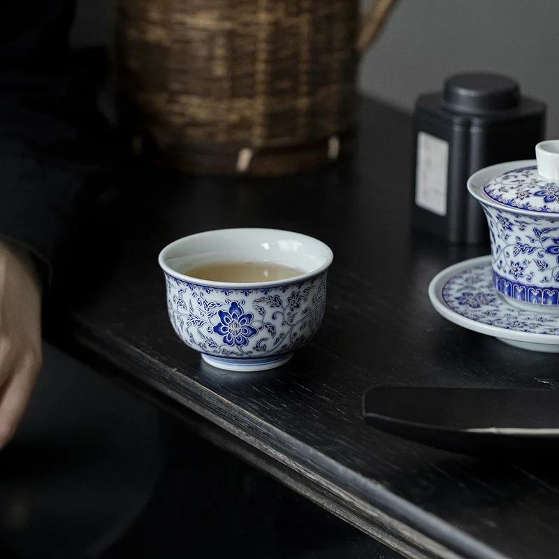 120ML Silver Pattern Blue and White Connected Branch Pressure Hand Cup Kung Fu TeaSet Household Large Master Cup Pu'er Tea Cup
