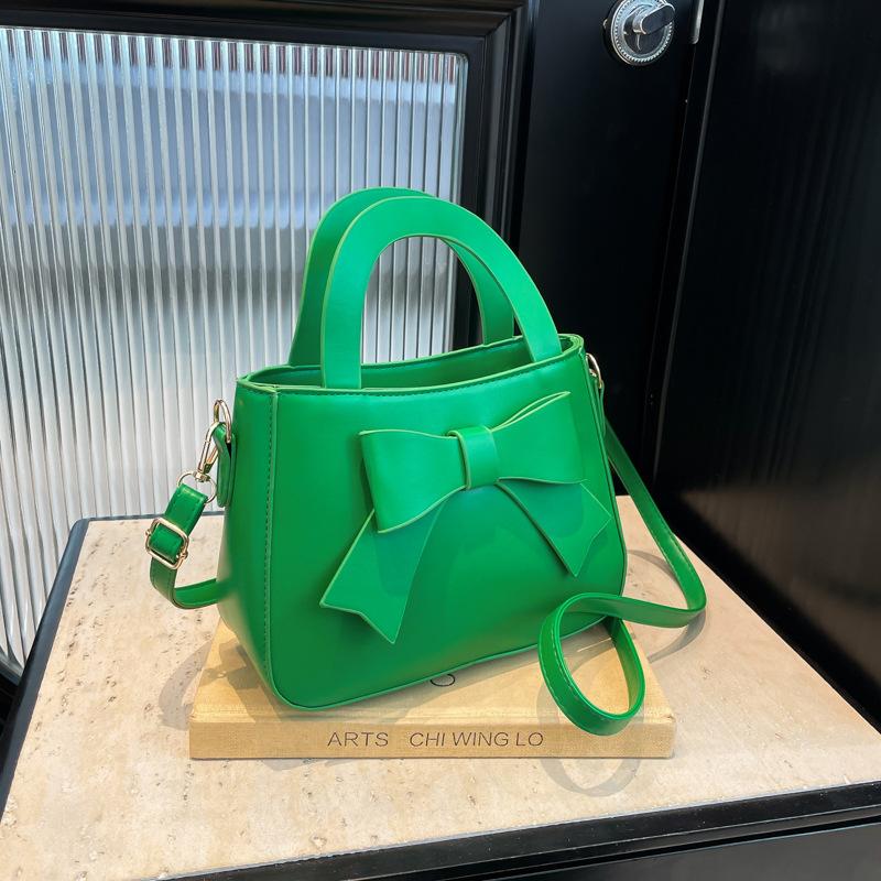 Bow Fashion Korean Version of Foreign Style Handbag 2025 Spring New Versatile Ins Shoulder Messenger Bag Small Square Bag