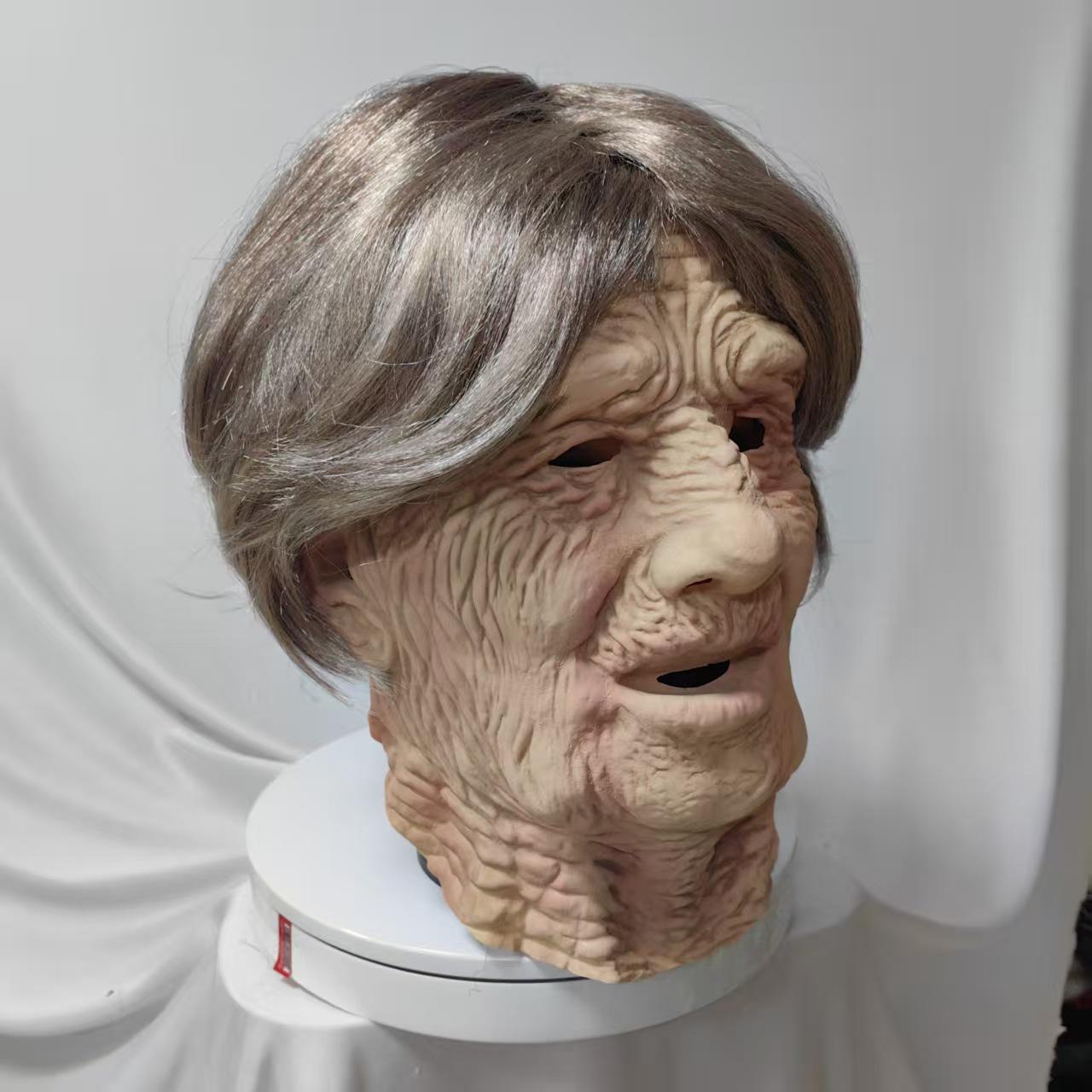 Loving old lady latex mask One size fits all adults бежевый