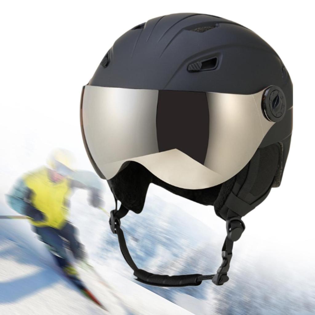 Helmet with Goggles, Comfortable Ventilation, for Adults, Protection of , Suitable And
