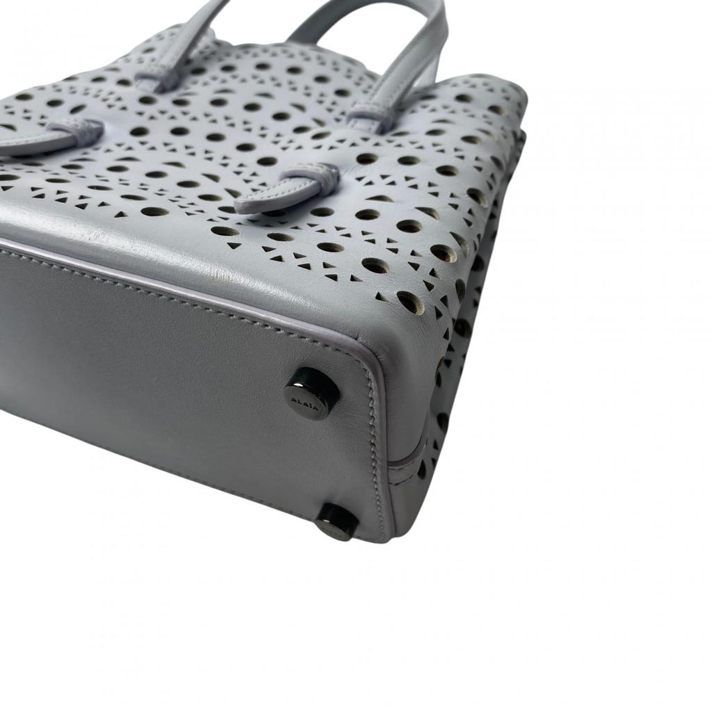 Used Shoulder Bag Gray Leather Women