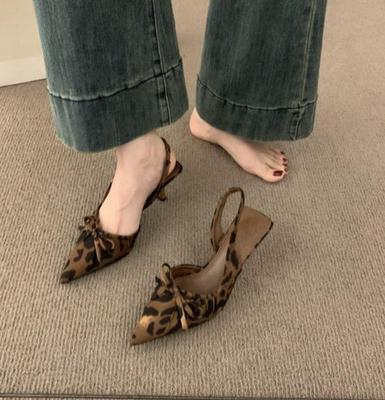 Mode Français Haut Sens Nœud Belles Sandales Plates à Imprimé Léopard Été Nouvelles Talons Stilettos pour Femmes