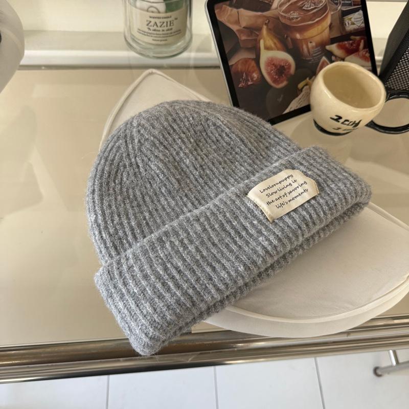 Winter atmosphere Versatile fashion ins Internet celebrity female knitted hat student simple temperament big head circumference cold hat trendy man