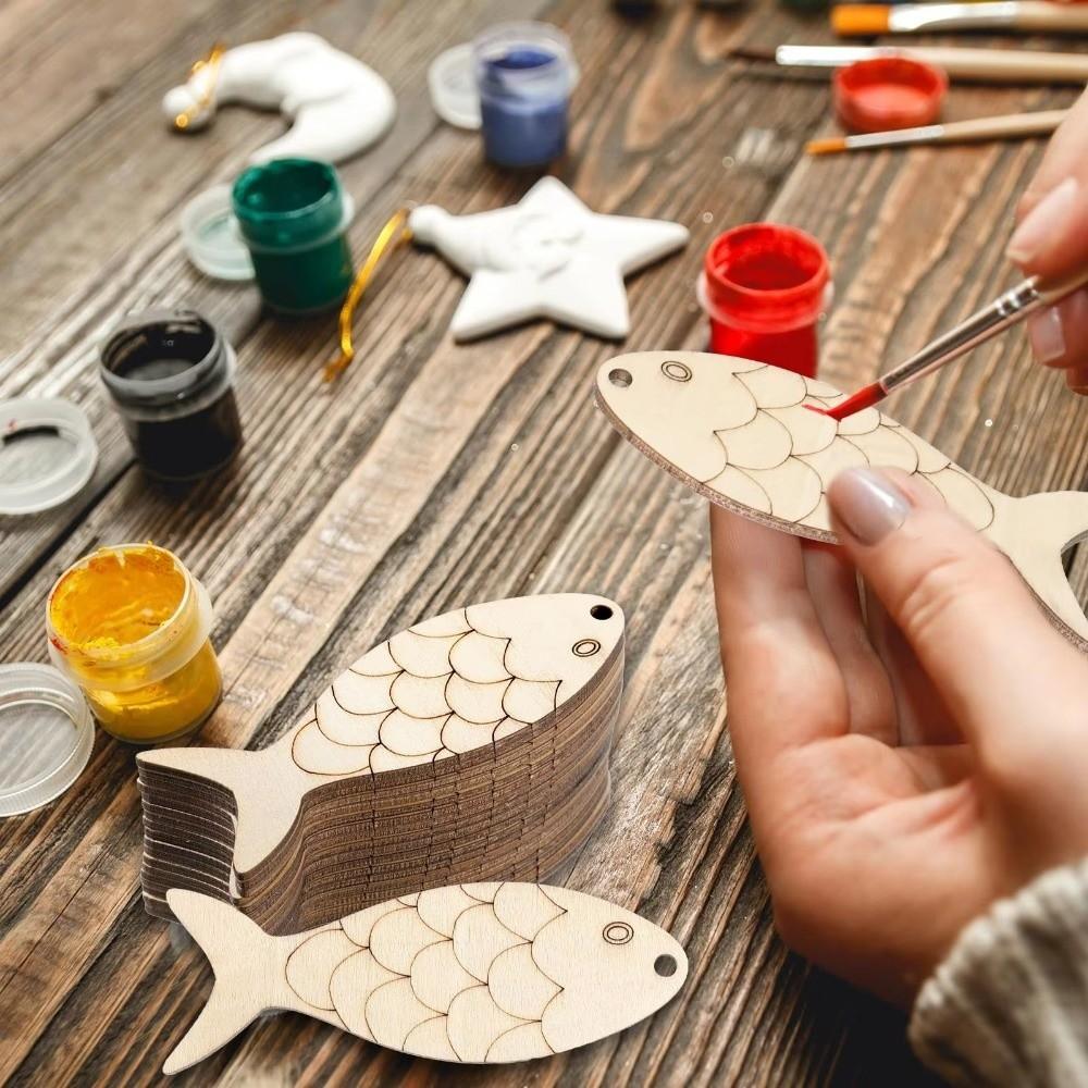 40PCS Unfinished Wooden Fish Cutouts Blank Fish Shape Wood Slice Fish Hanging Ornament  Kids Crafts