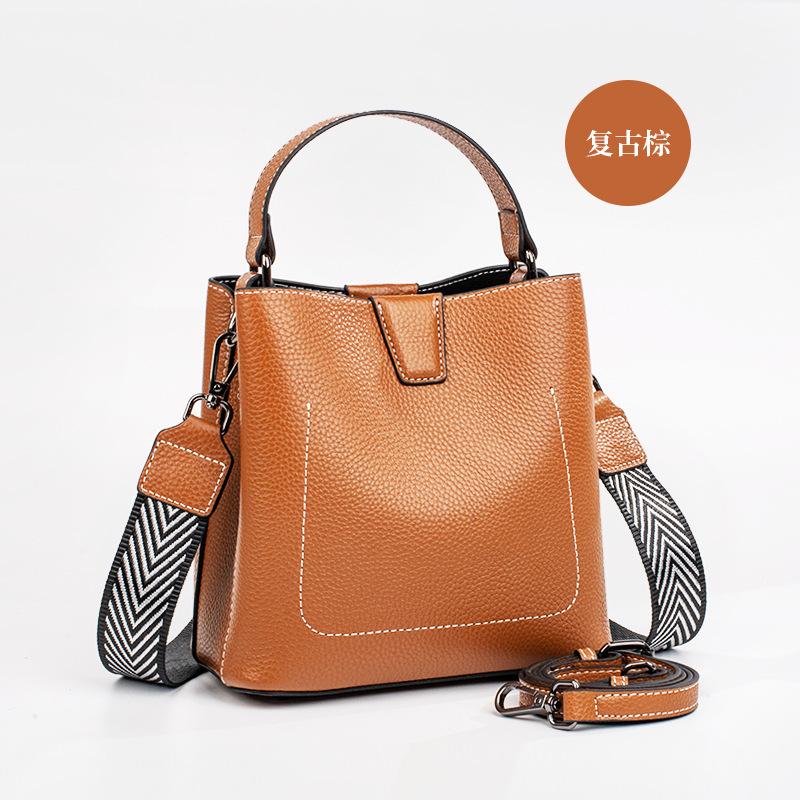 Real leather fashiable large capacity cowhide shoulder bag explosive women's exquisite and versatile crossbody bag bucket bag