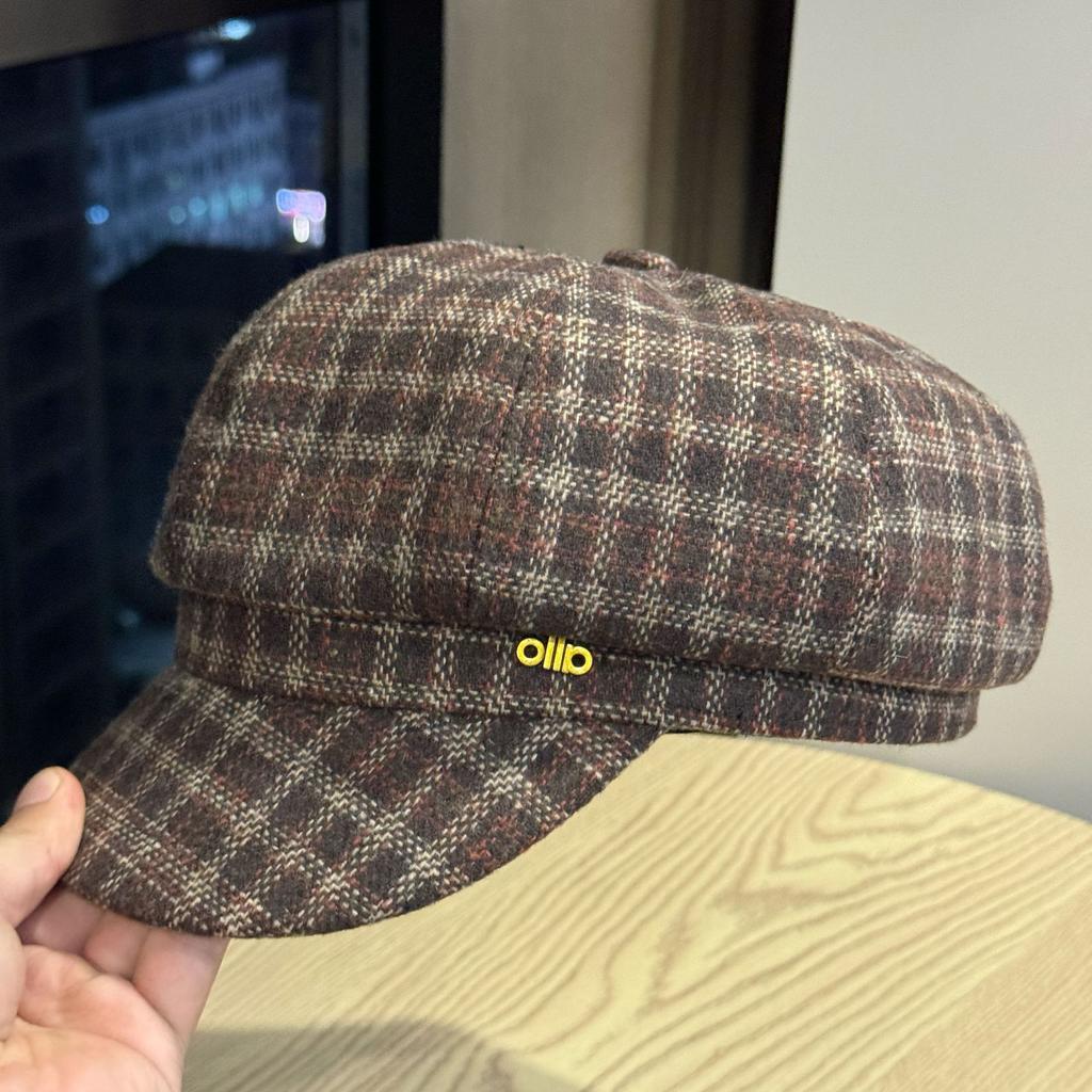 Autumn and Winter New Style Woolen Versatile Octagonal Hat Women's Plaid British Casual Retro Face Showing Newsboy Painter Hat Trend
