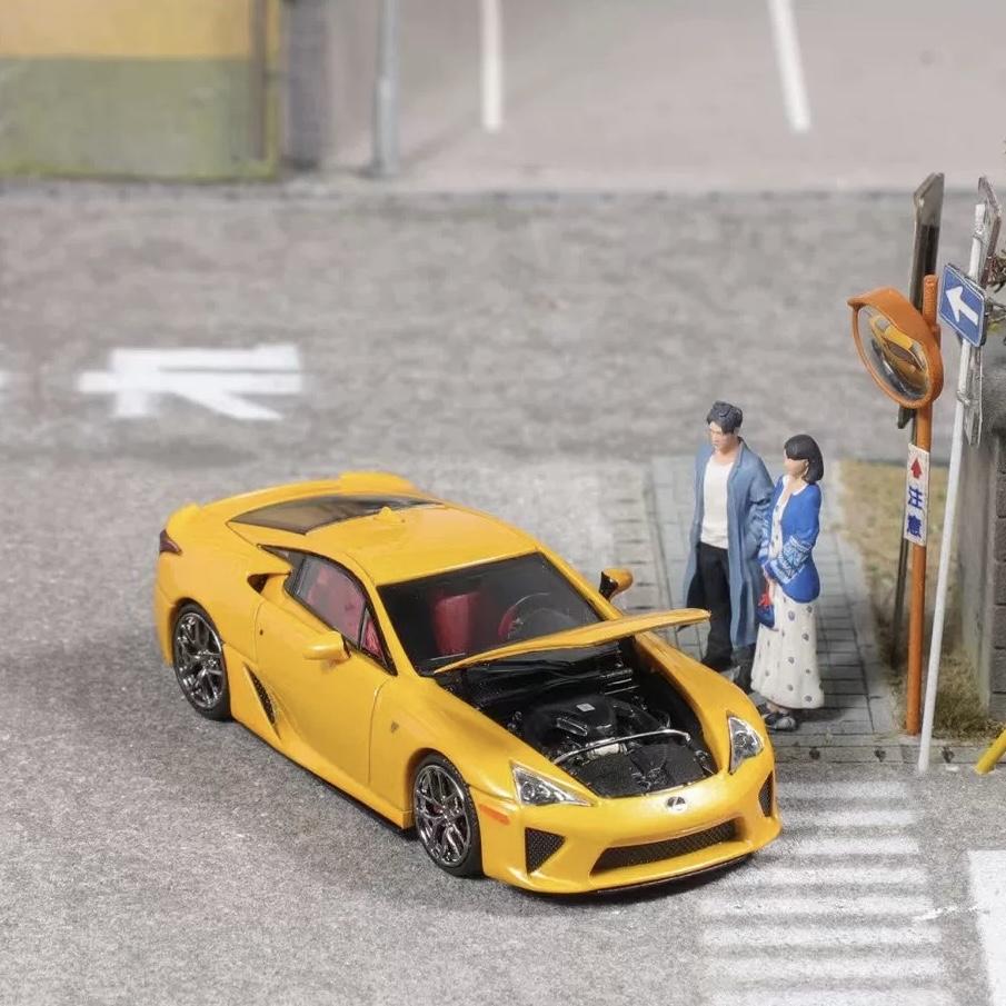 fxcr3 FH 1:64 Lexus LFA simulation static alloy car model, a festival gift toy for children, and a collectible decoration for adults.