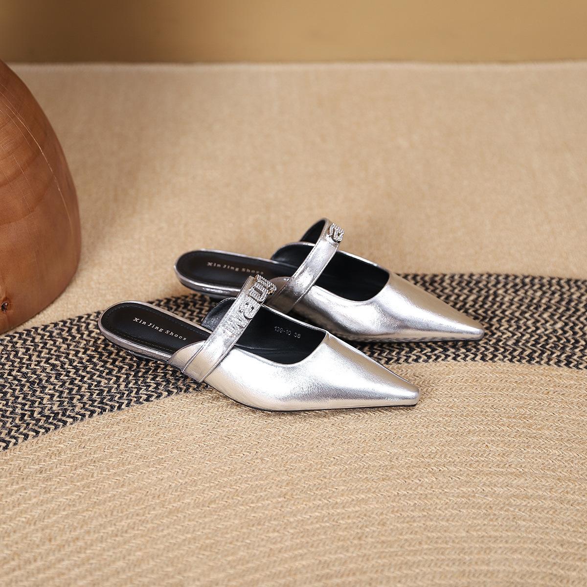 

139-10 Fashion letter rhinestone pointed single shoes New French small fragrant style with rear empty low heel single shoes Women 40 серебряный