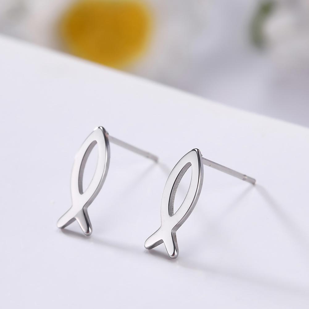 Cazador Cute Cat and Fish Bone Stud Earring Women Small Piercing Earrings Stainless Steel Jewelry Mother Gift 2026 Trend