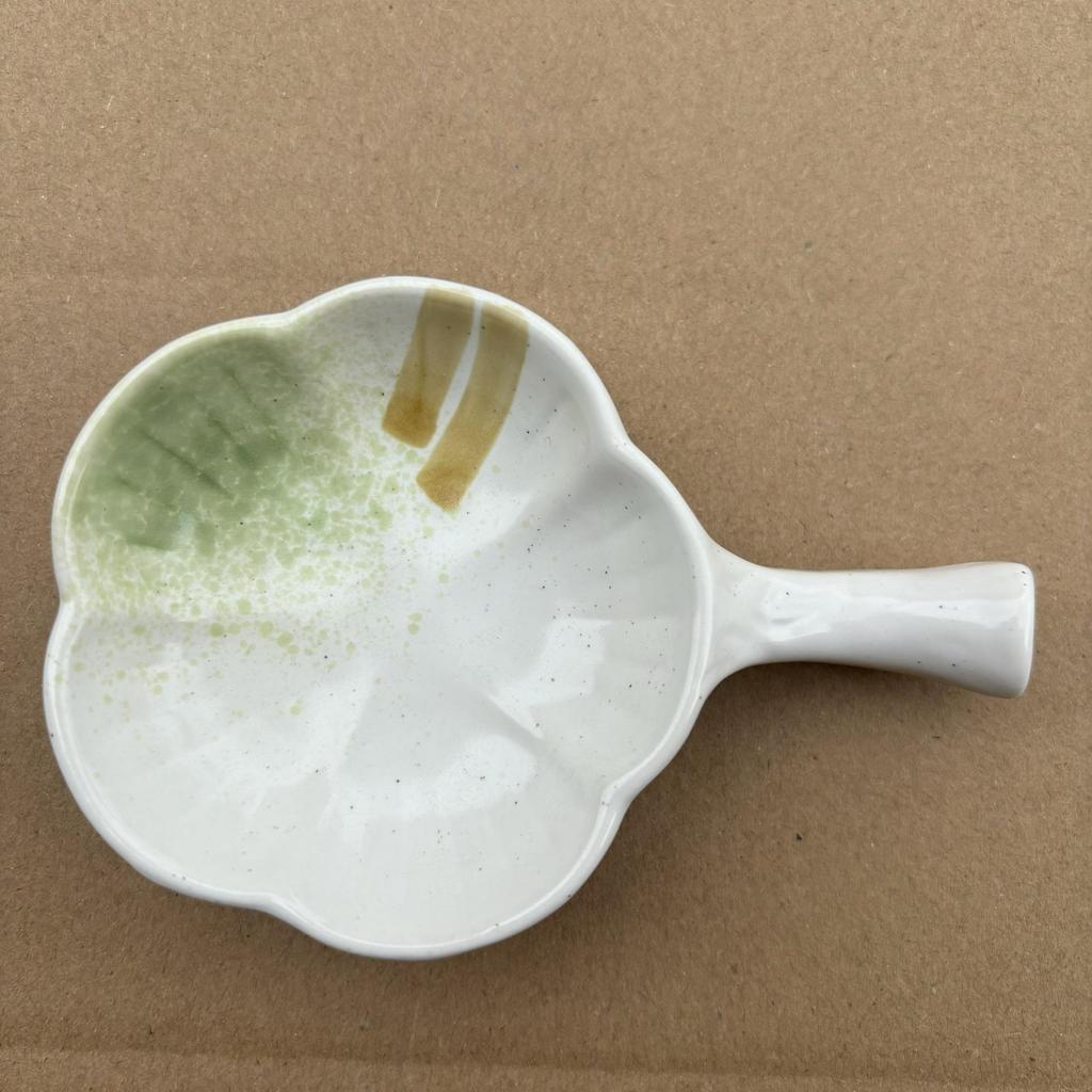 Ceramic Ink Butterfly Multifunctional Pen Rest and Ink Holder - Easy to Clean Water Dish Inkstone for Scholars and Beginners.