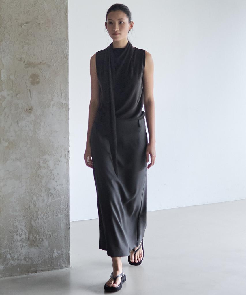 Nutopeu Low Skirt_Charcoal