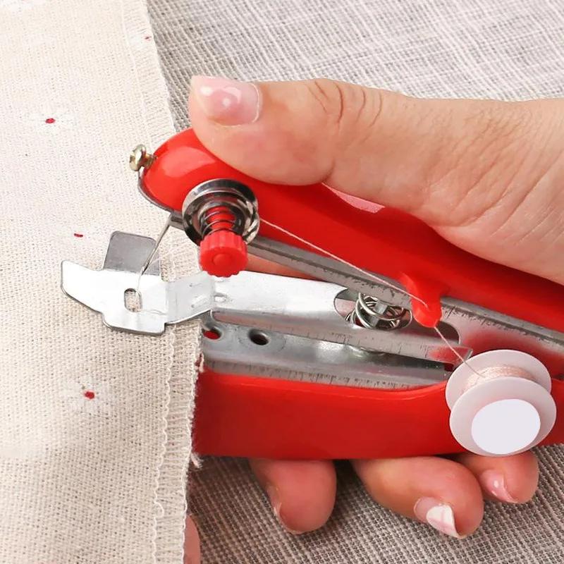 Handheld Household Portable Mini Manual Sewing Machine Handheld Pocket Outdoor Travel Small Sewing Machine красный
