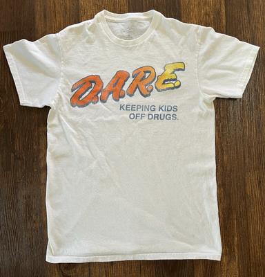 Women's DARE T-Shirt White Spell-Out S Kids Education Retro World 90s Streetwear