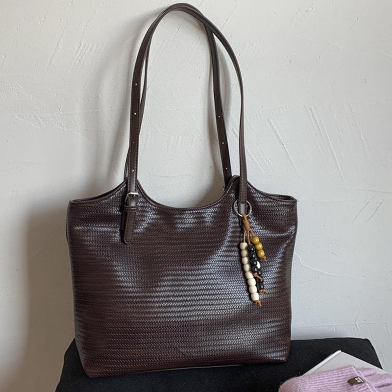 Retro bag women's large-capacity autumn new simple shoulder bag high-value texture commuter tote bag