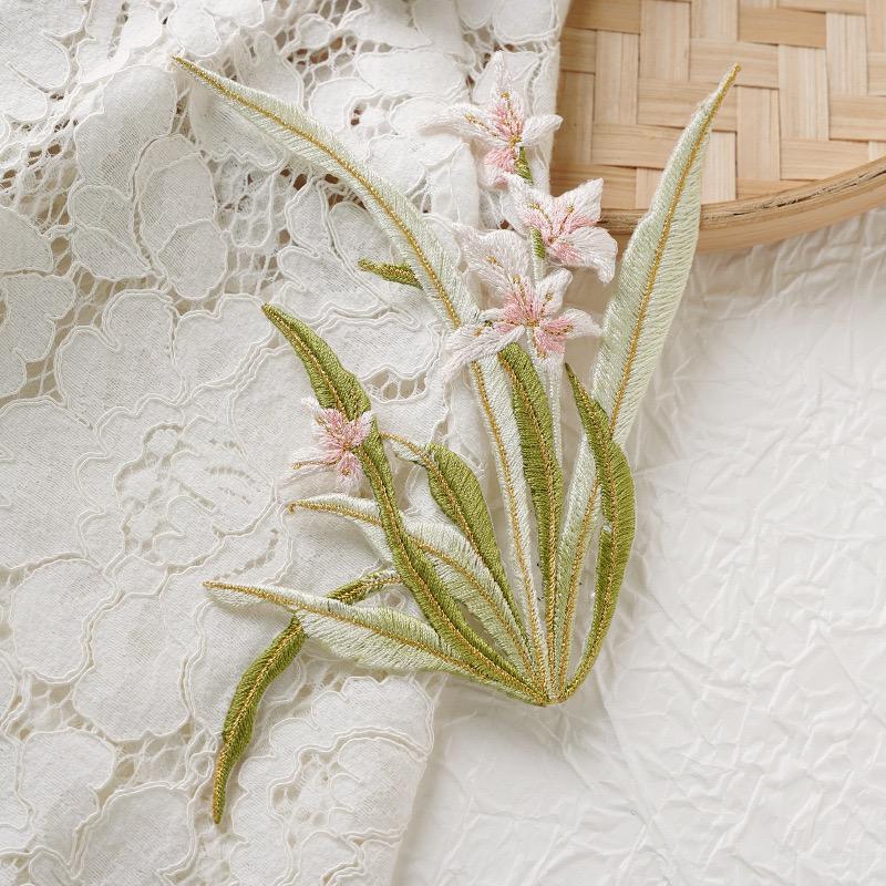 Ancient Style Phalaenopsis Embroidery Patch for Clothes, Pants, Bags & Hanfu DIY
