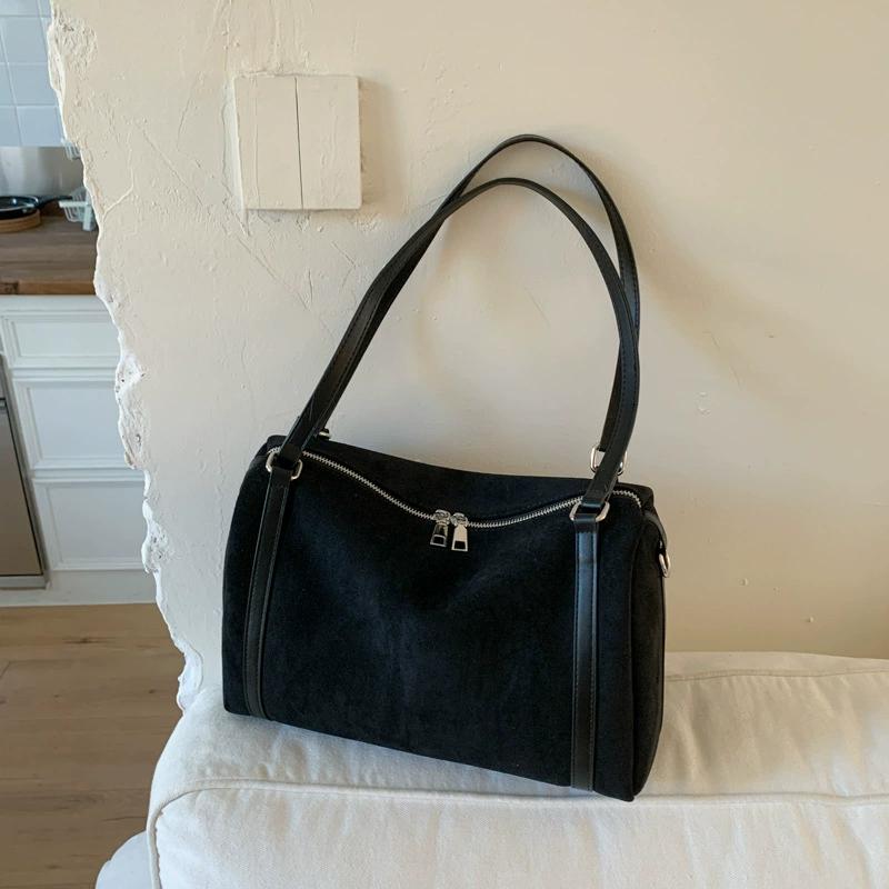 Fashion Women Vintage Pillow Shoulder Crossbody Bags 2026 New Trendy High Capacity Matte Leather Female Tote Handbags