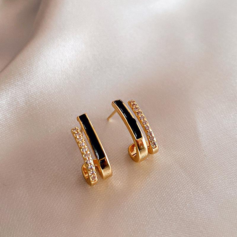Ice quenched blue flower artificial crystal fringed earrings Cool wind temperament stud earrings Internet celebrity earrings