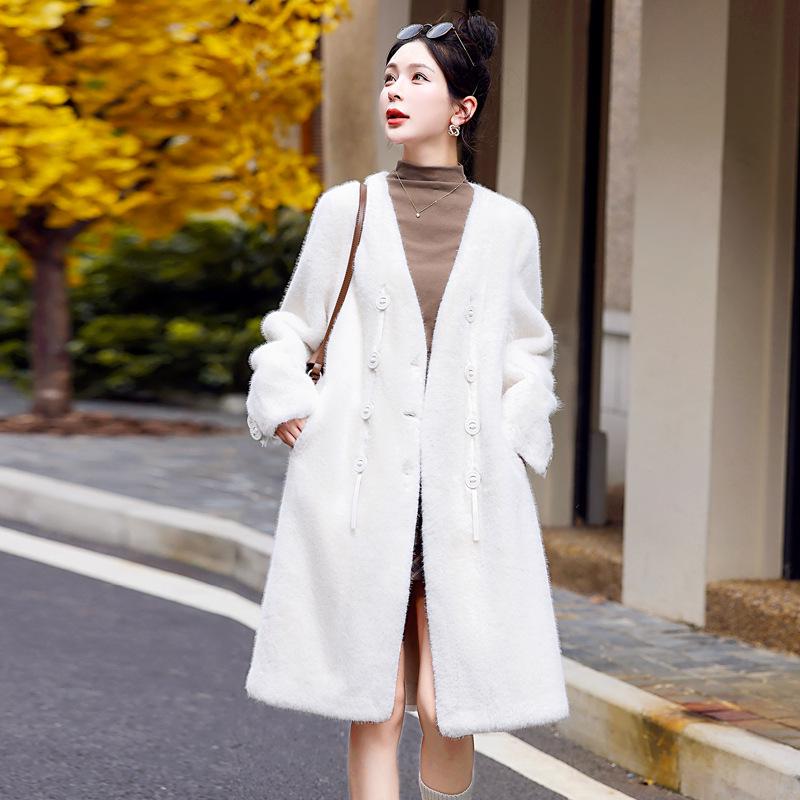 

Жіноче пальто середньої довжини двобортне зі штучного хутра норки з потовщеною хутряною підкладкою XL 65-70kg білий