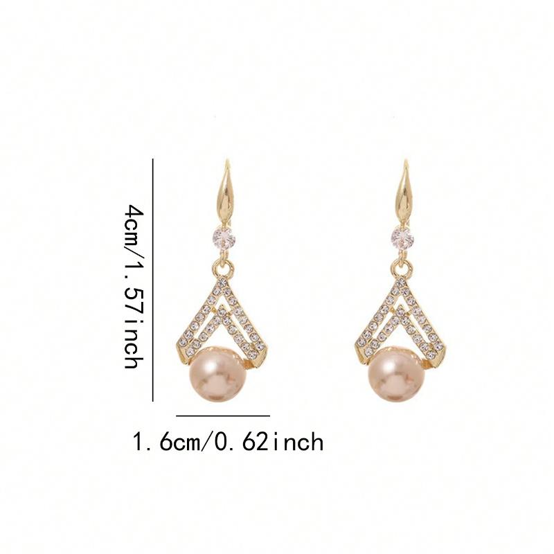 Fashionable and Minimalist Champagne Pearl Earrings with High-End Sense