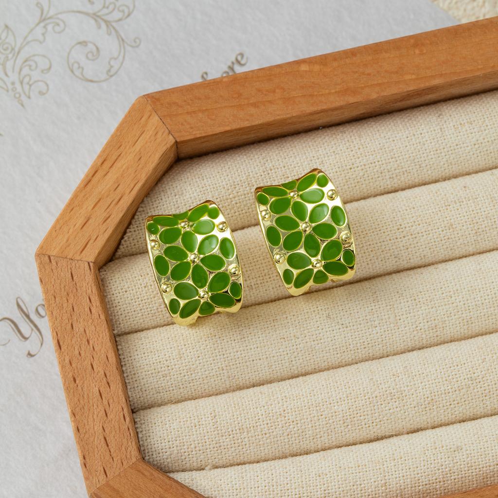 Super Fairy Green Texture Dripping Flower C-Shaped Earrings Fresh And Sweet Niche Earrings Light Luxury Premium Earrings